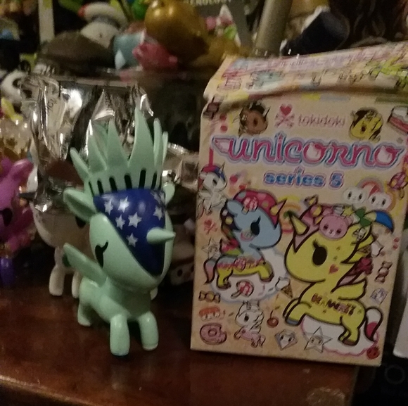 TOKIDOKI - Liberty - from Unicorno Series 5 - with box and flyer - Picture 9 of 10